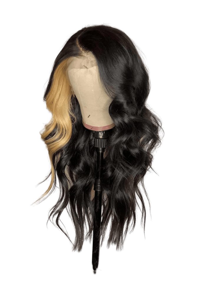 Platinum Blonde Highlight Body Wave Lace Wig 
